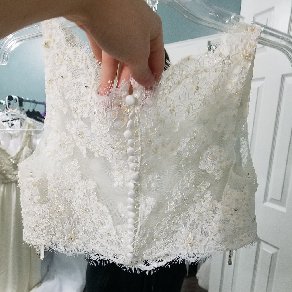 Mori Lee lace 32513 JK bridal bolero - Picture 3 of 6